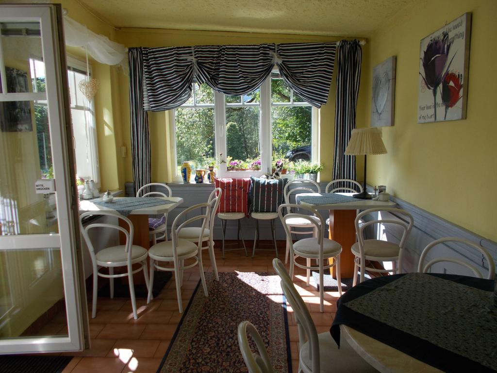 Villa Meteor Marianske Lazne Exterior foto